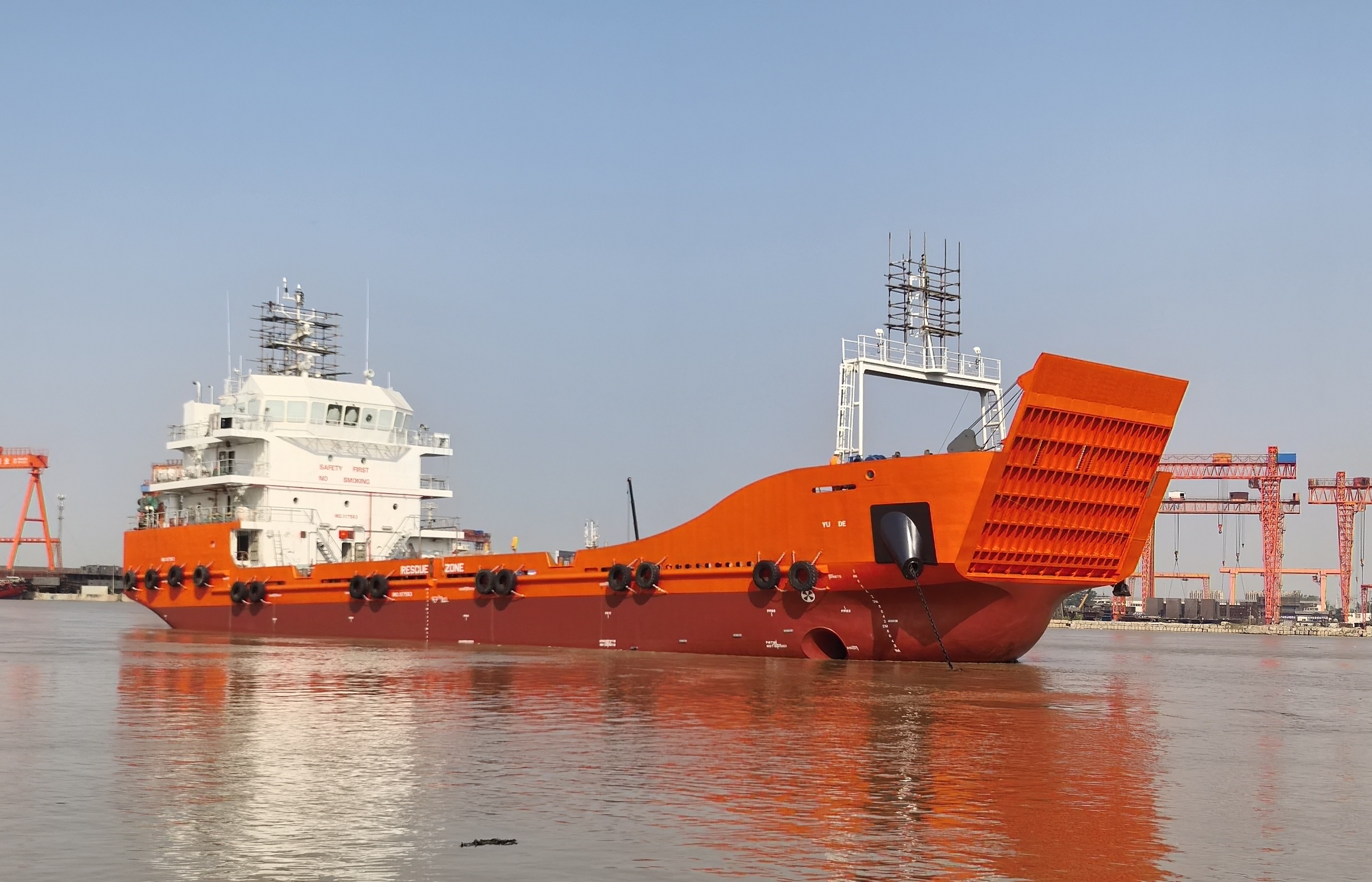 Case Study on the New-build Landing Craft Invictus